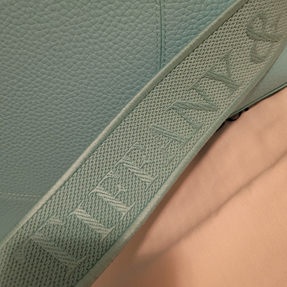 JAPAN 🪷 LIMTIED 2WAY TIFFANY & CO Blue Leather Medium Tote Bag NEW - Picture 7 of 13
